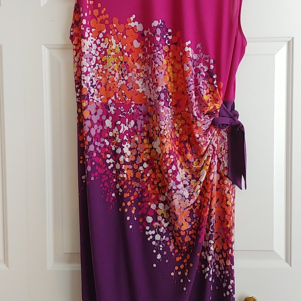 Dress - Picture 2 of 3
